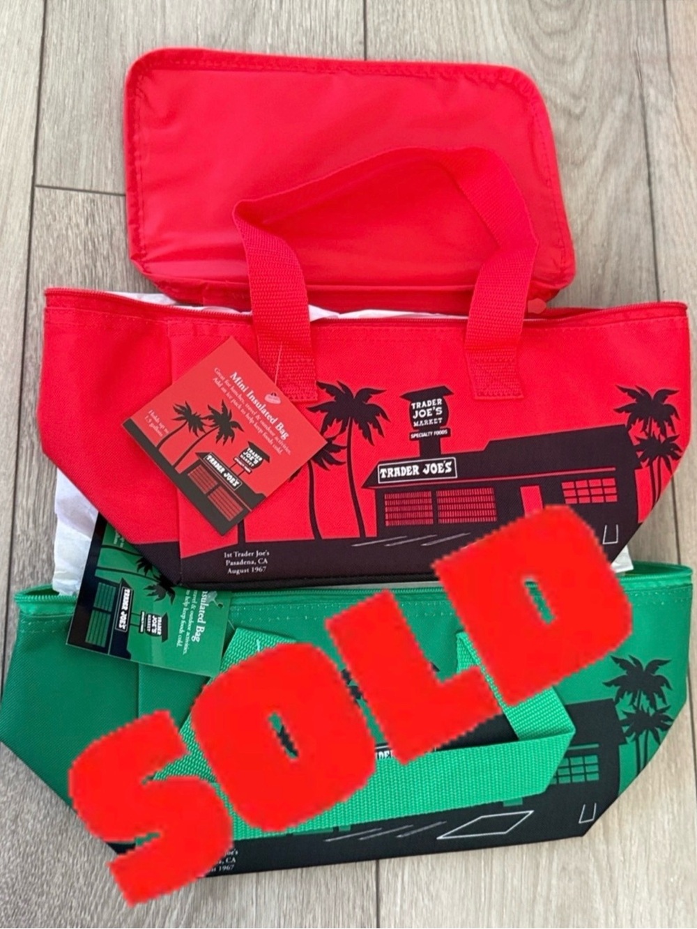 Trader Joe’s Insulated Tote Bag - Red and Green NWT